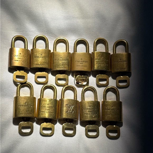 Louis Vuitton Gold Lock and Key Collection - Picture 3 of 6